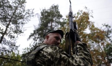 Бойовики обстріляли українські позиції зі стрілецької зброї