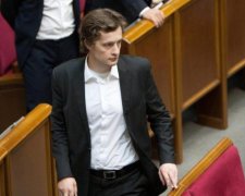 Свобода слова в Україні: син Порошенка повторив помилку Януковича