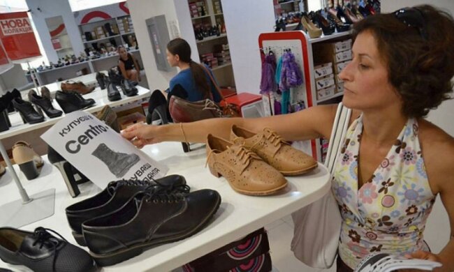 У Львові пікетували російський магазин взуття (фото)