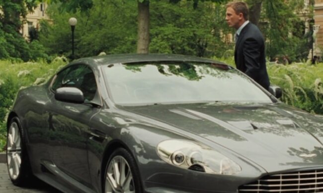 Aston Martin DBS, скріншот: YouTube