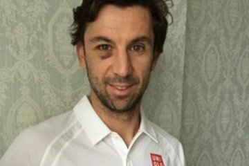 Срна получил футболку от Джоковича