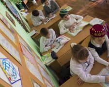 Детям крымских татар сделали сюрприз к учебному году