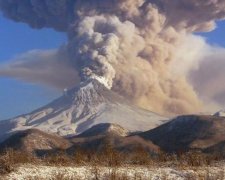 Камчатський вулкан "вибухнув" попелом