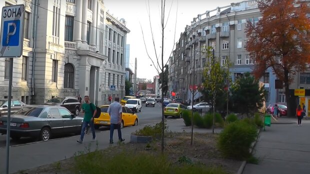 Харків'яни масово "забили" на комуналку, сидячи на карантині - Кернес не пробачить