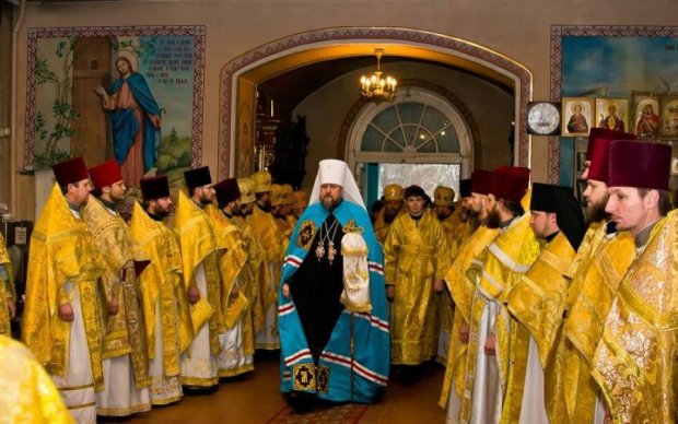 Покайтеся: як церква повертає Україну у Середньовіччя