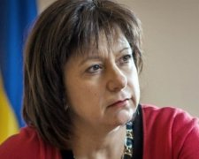 Неприйняття законів про реструктуризацію може зупинити програму МВФ – Яресько