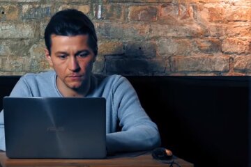 Ще один журналіст-розслідувач переховується від армії – ЗМІ