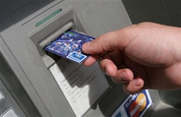 Злодій викрав з рахунку волонтерів 250 тис грн 