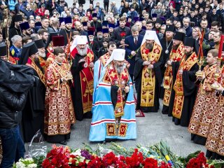 Священники, фото: Лавра