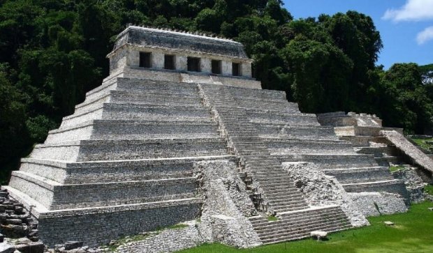 Мисливці розкопали склеп правителя майя