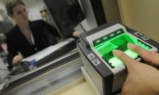 Пограничники сосчитали "невыездных" украинцев