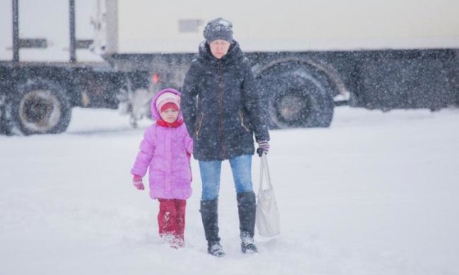 Появились первые жертвы снежного кошмара в Украине