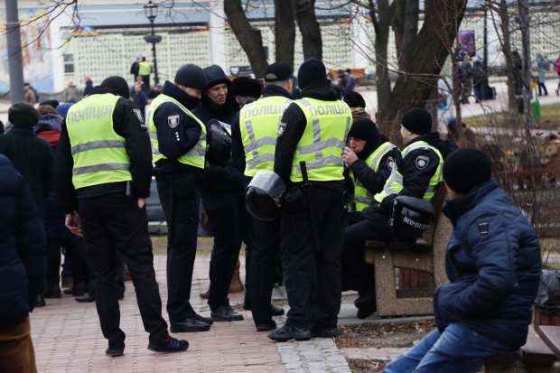 Головне за неділю 17 березня: сотні копів в центрі Києва, "лічильник" Привату і загибель відомого журналіста