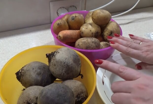 Варіння овочів, скріншот з відео