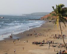 Яке пекло! На популярному курорті в тіло туриста вселилися моторошні "гості"