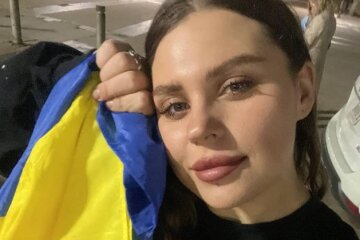 KAZKA вспомнила детство в Харькове и показала, что сделали оккупанты с родными местами: "Туда попал снаряд"