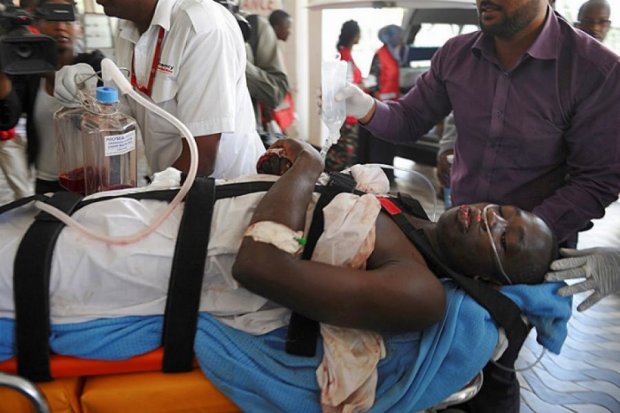 Во время нападения на университет Кении погибли более 140 человек (фото)