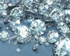 Грузчики выбросили бриллианты на помойку
