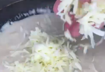 Кульки з крабовими паличками, кадр з відео