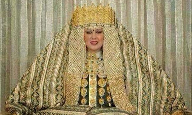 Дочке арабского шейха на свадьбу подарили золотой унитаз