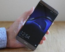 Китайський флагман обійшов iPhone X за ціною