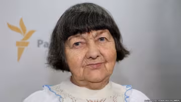 Мне плохо, душа болит за ребенка - мама Надежды Савченко