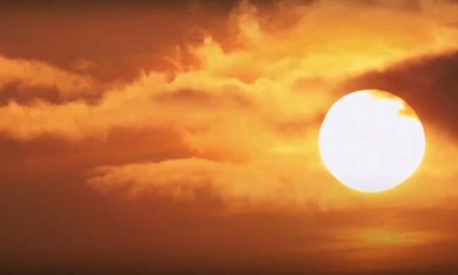 Вспышки на солнце. Фото: Youtube