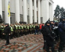 Главное за ночь: столкновения в Киеве и война с дронами