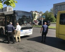 Під Москвою переповнений автобус зніс натовп на зупинці: відомі причини