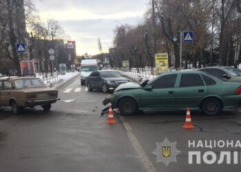 Под Киевом пьяный водитель протаранил автомобиль, фото: Национальная полиция