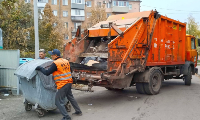 Вивіз сміття, скріншот: YouTube