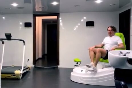 Скриншот с видео