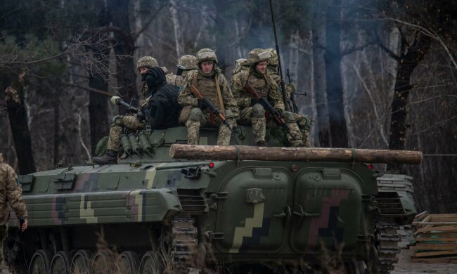 Українські захисники показали, як нарощують м'язи для боротьби з ворогом