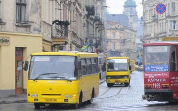 Львовяне останутся без маршруток: горсовет все порешал