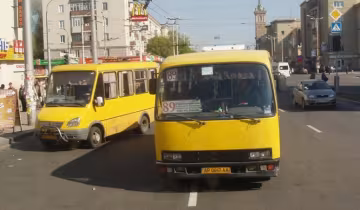 Маршрутчики Запорожья ворвались в здание горсовета