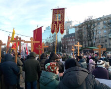 Митрополит Онуфрій засудив політичні акції Валентина Лукіяника