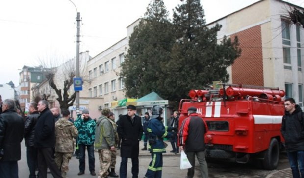 У центрі Івано-Франківська стався вибух (відео)