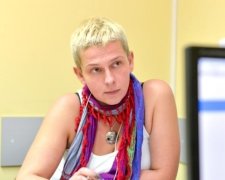 СБУ спровадила Столярову з України