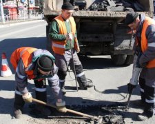 Экс-глава Львовского автодора разжился миллионным уловом