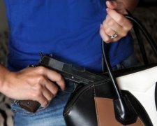 Українці почали масштабно озброюватися