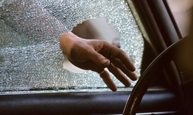 Чоловік "попрощався" з 2 мільйонами гривень в центрі Запоріжжя