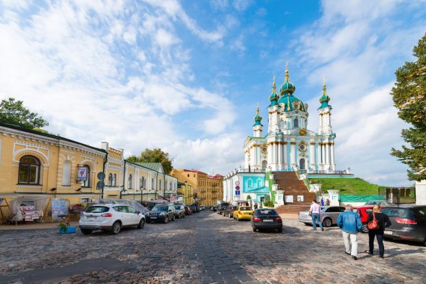 Київ пожертвує Андріївською церквою заради Томосу