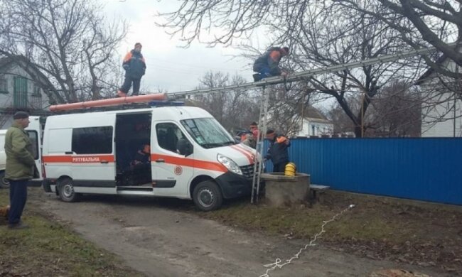 Біля Києва старенька впала в колодязь і загинула