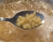 Макаронна вода, скріншот: YouTube