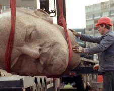 Декоммунизация по-украински: кем заменят Ленина