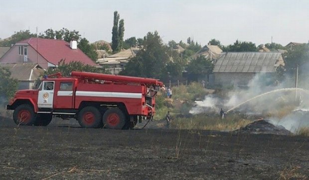 Одесскую больницу пришлось спасать от горящей свалки (фото)
