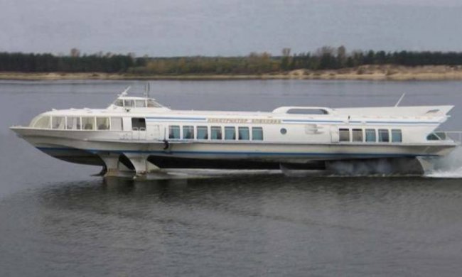 По Дніпру полетять катери на підводних крилах