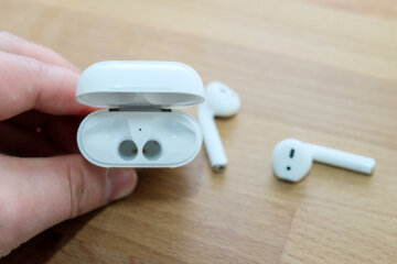 AirPods