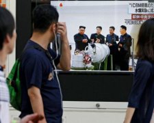 Моторошний бенкет в КНДР: шалений Кім привітав творців смерті