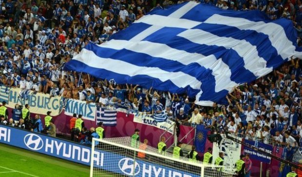 Здание Федерации футбола "заминировали" в Греции  